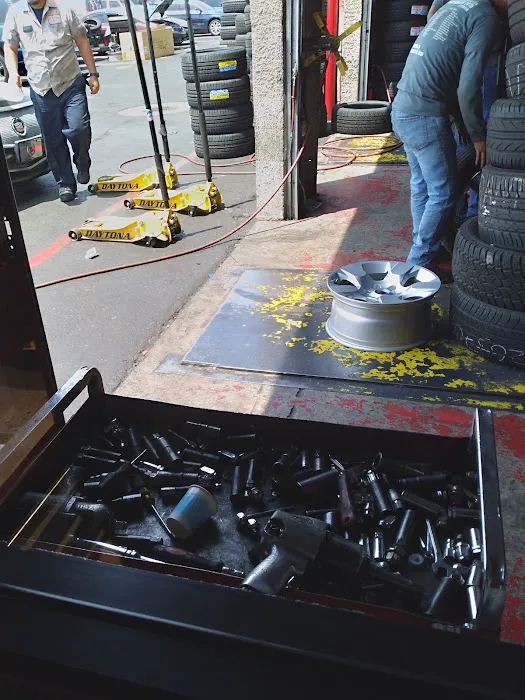 El Rancho Tires 7