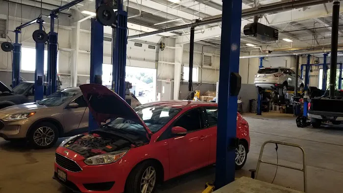 Sharpnack Ford, Inc. Service 4