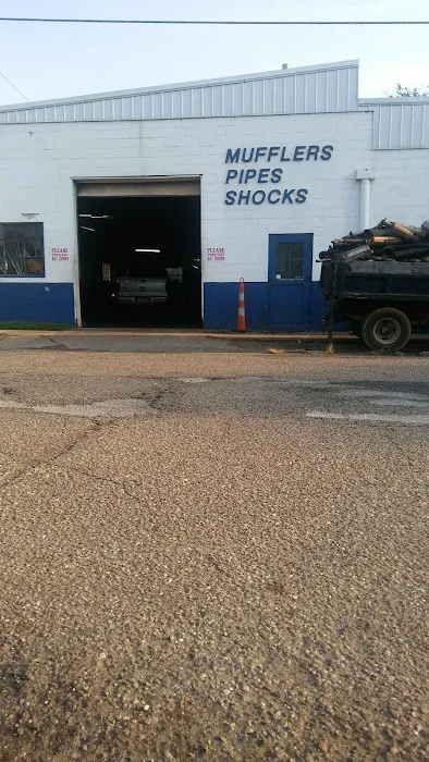 Rod's Tire Town 8