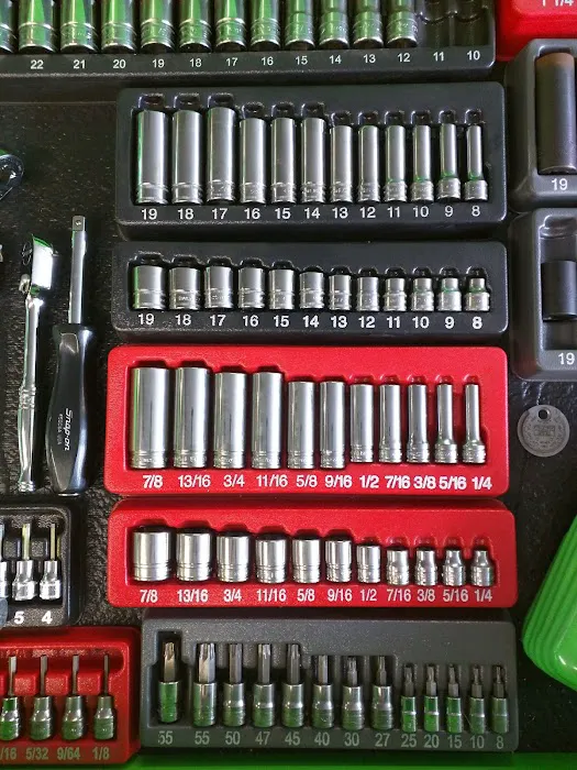 J&E Repair Shop LLC 2