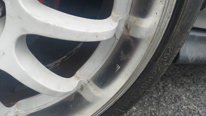 Roadrunner Tires 1