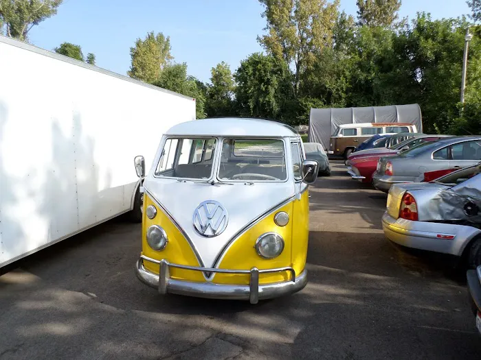 C's Autohaus 7