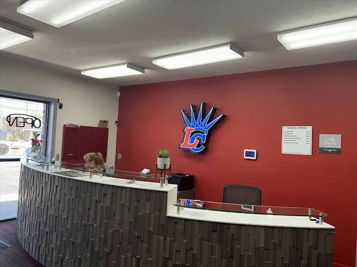 Liberty Collision Center - Centerville 8