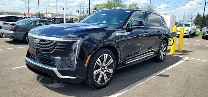 Voss Cadillac Service Center 3
