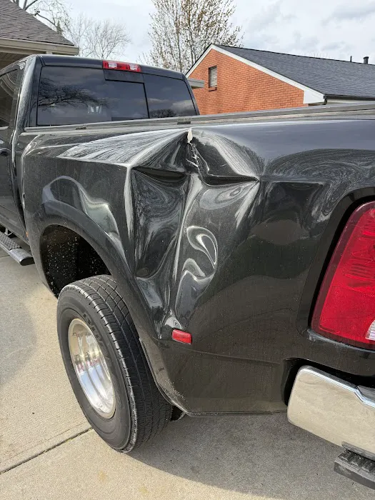 Cummings Paint And Dent Repair 1
