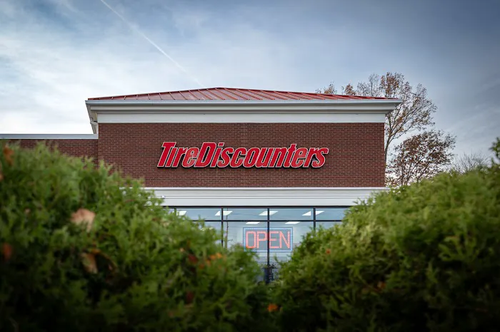 Tire Discounters 3