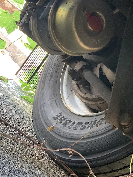Commercial Mechanical and Commercial Tire Center 2