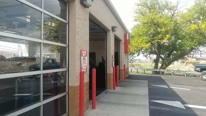 Valvoline Instant Oil Change 6