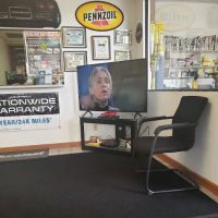 Meenach's Oil Change Center