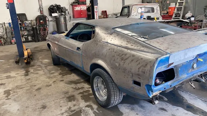 Unique Autobody & Collision Center 4
