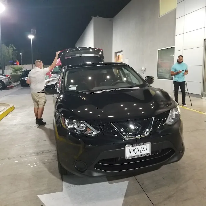 Palm Springs Nissan Service Center 4