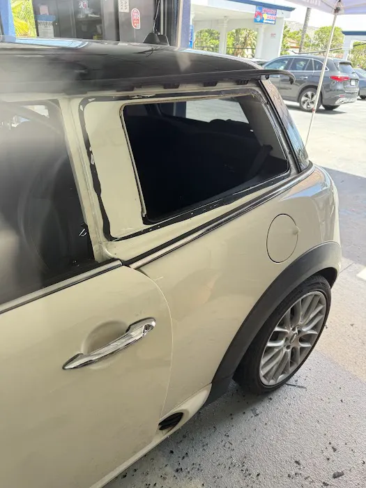 Safe Choice Auto Glass (Repair Specialist) 8