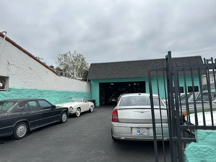 The Secret MBZ Garage 8