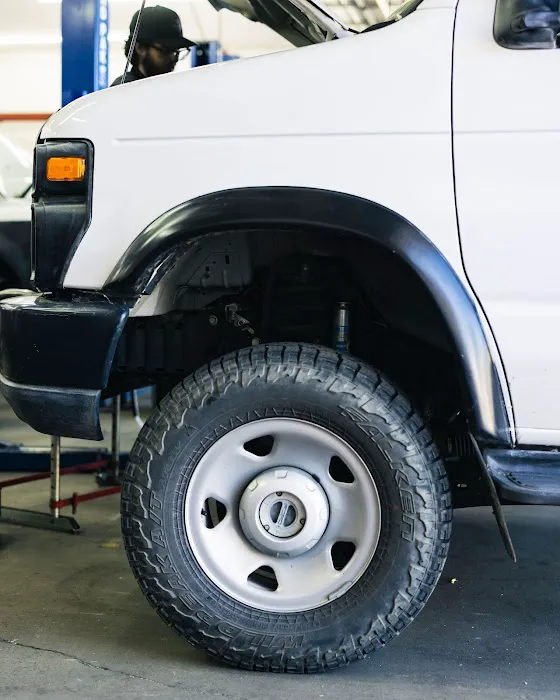 WOW Automotive & Alignment 1