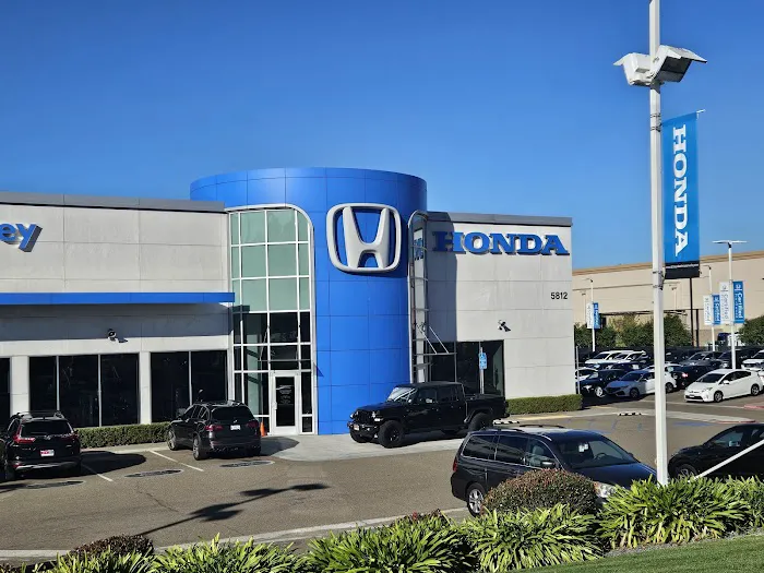 DCH Honda of Mission Valley Parts Center 4