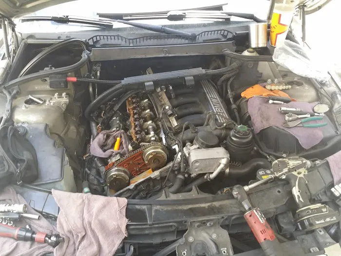 Ron's Auto Clinic 1