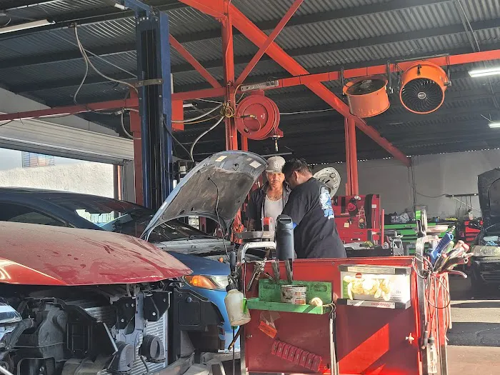Aaron's Auto Repairs 8
