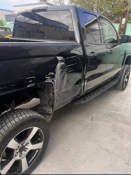 Dentfixs Auto Body 9