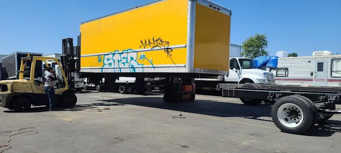 CM Mobile Trucks 0