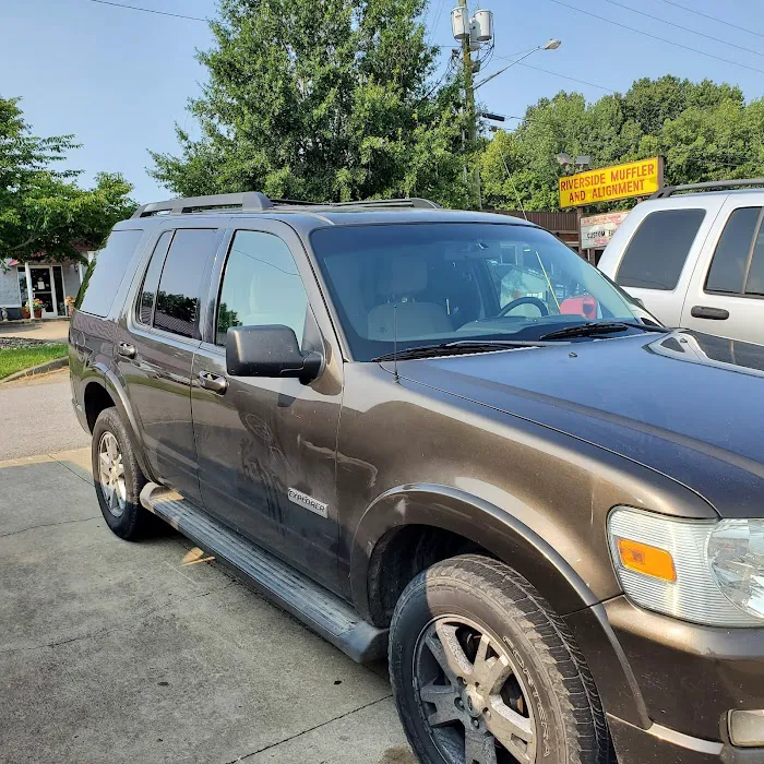 Cato's Auto Glass 0