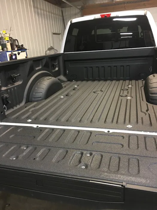 Bryan's Xtreme Trucks & Liners 9