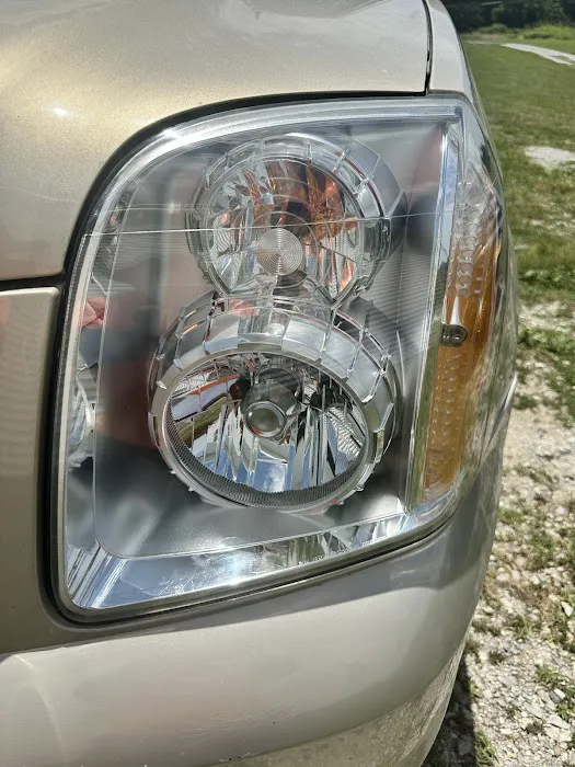 RMN Headlight Restoration & Windshield Repair 6
