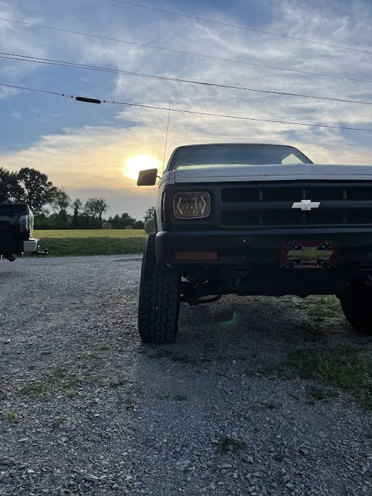 Boyd's Garage 0