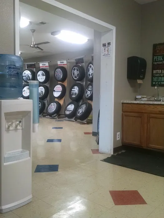 Wes Rogers Tire & Auto Inc 0