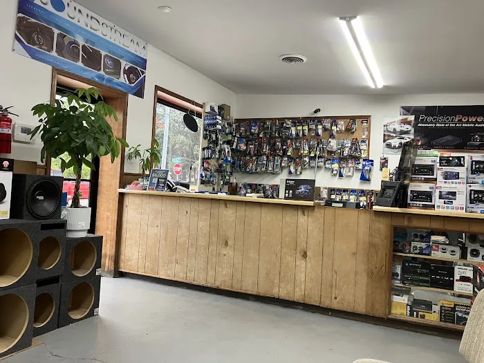 Jimenez Car Audio And Installation 4