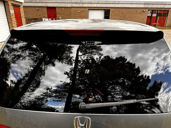Beasley's Auto glassworks 5