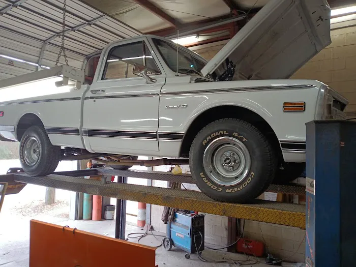 Liberty Auto Service and Custom Exhaust 4