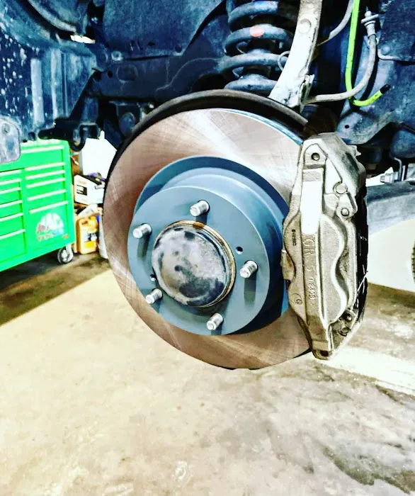 Vee's Automotive Service and Repair 6