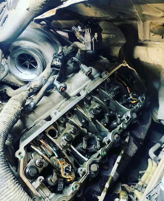 Vee's Automotive Service and Repair 7