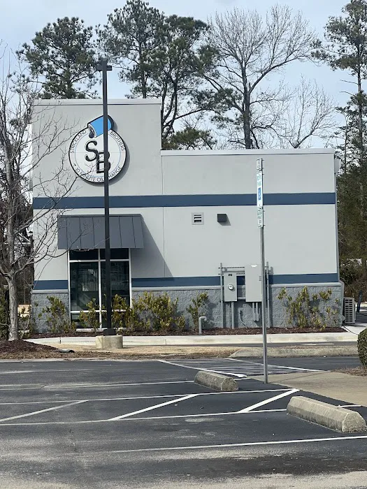 Strickland Brothers 10 Minute Oil Change and Inspection Station