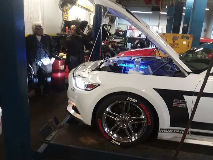 Mr. Tire Auto Service Centers 8