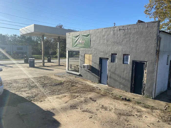 Carnesville Tire and Automotive 7