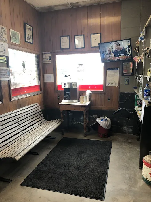 AVERY'S GARAGE 2