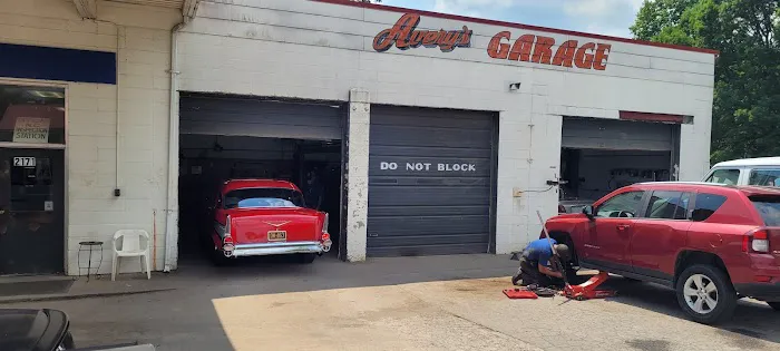 AVERY'S GARAGE 3