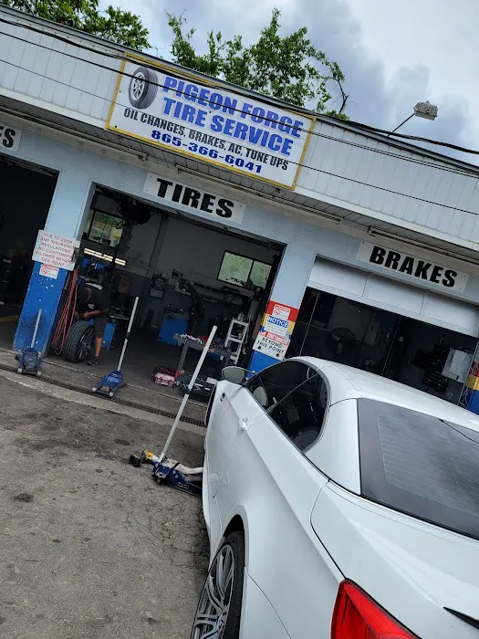 Pigeon Forge Tire Service 9