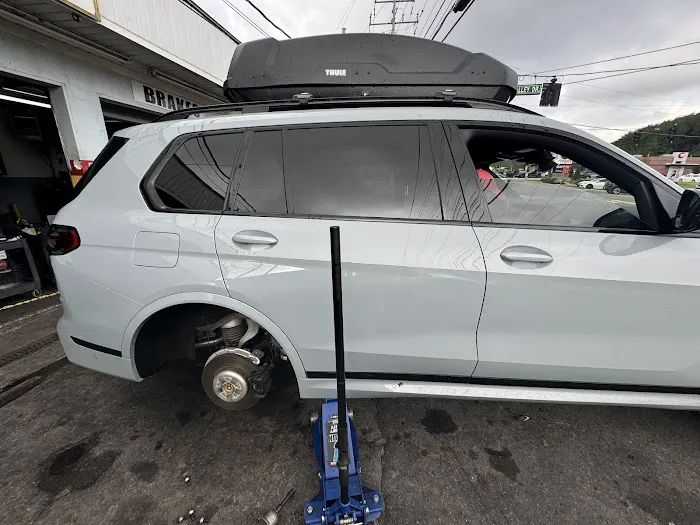 Pigeon Forge Tire Service 4