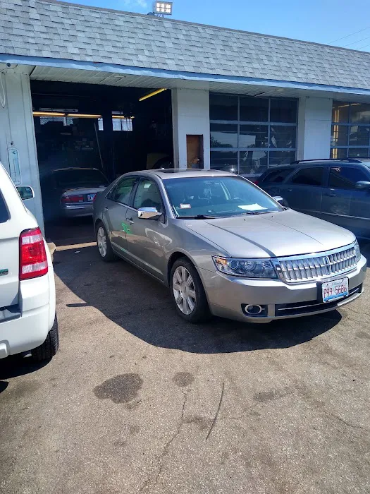 Gueros Auto Repair 4