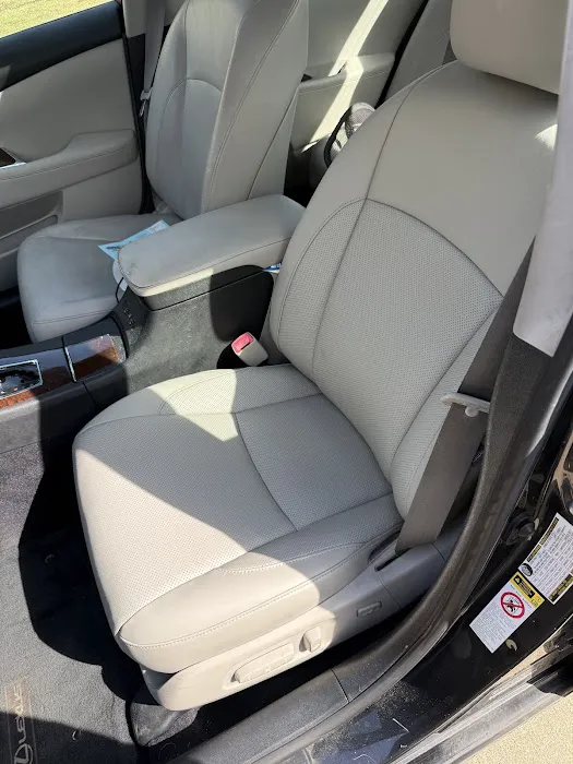 Riggs Brothers Auto Tops & Interiors 8