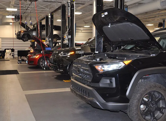Jaguar Hinsdale Service & Parts Department 3