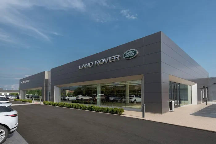 Land Rover Hinsdale Service & Parts Department 1
