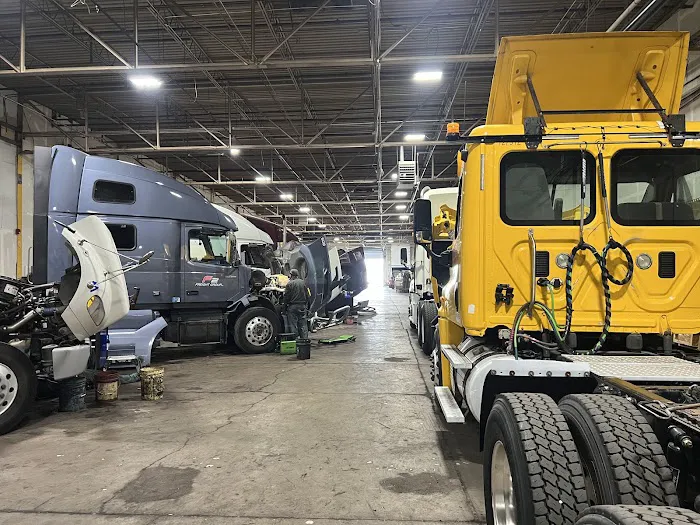 K W Truck Repair 3
