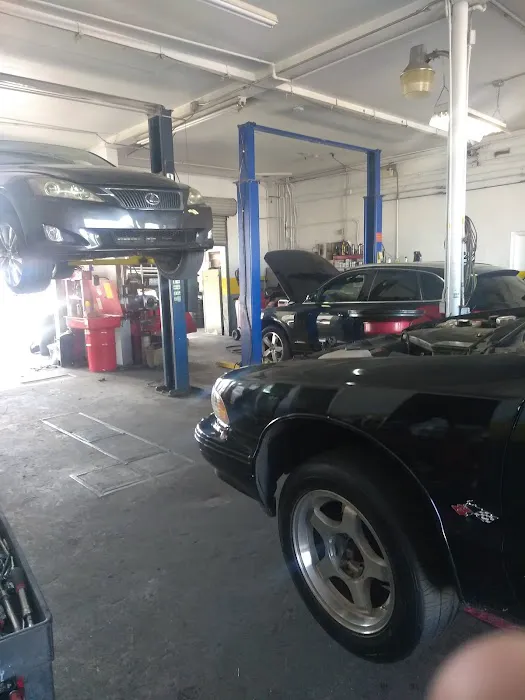 Royalty Auto Experts 1