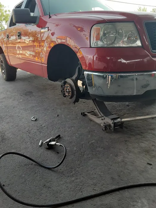 Royalty Auto Experts 3