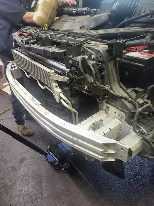 Community Car Care 0