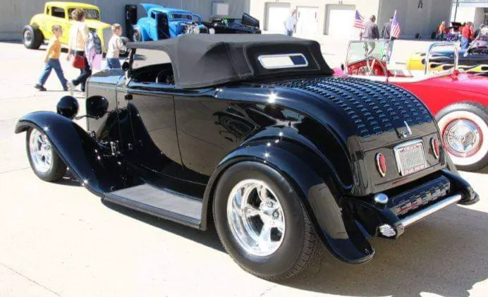 Roberts Auto Restoration 0