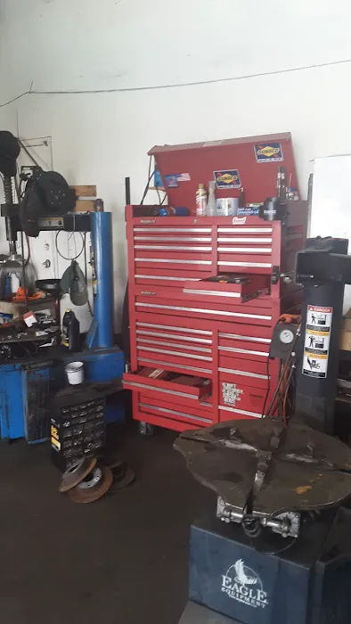R & J Tires & Auto Services 0